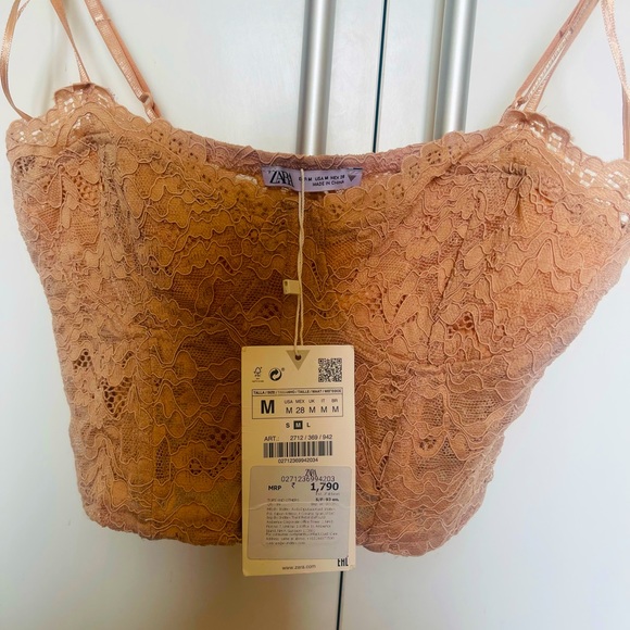 Zara Corsetry  inspired lace top - Picture 5 of 6